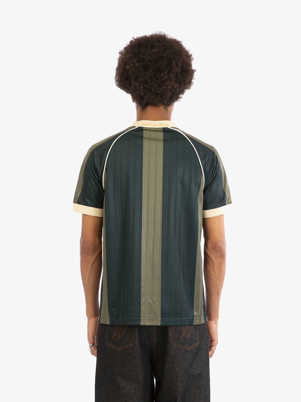 Le maillot de foot vert