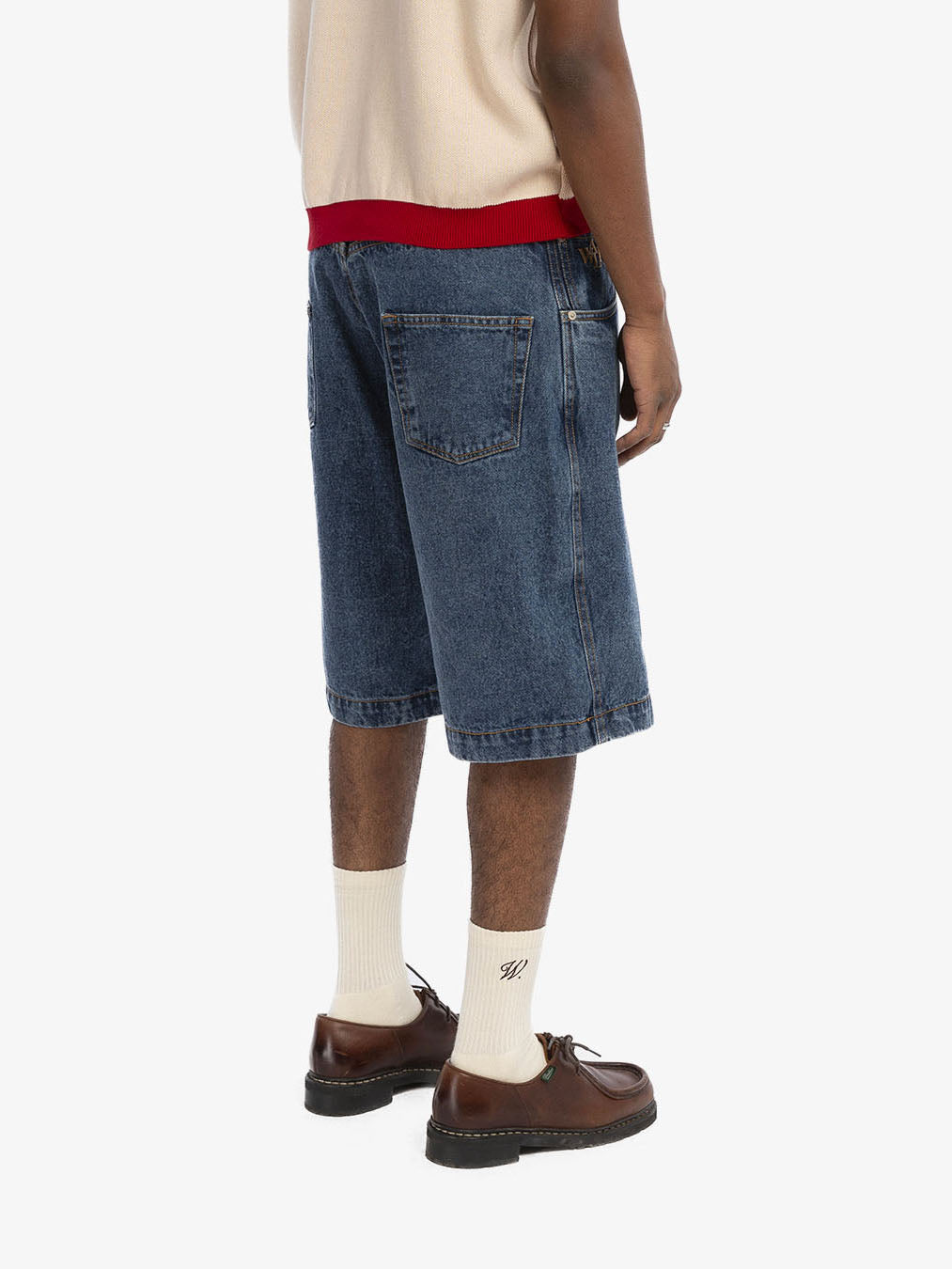 Le short en jean baggy azur