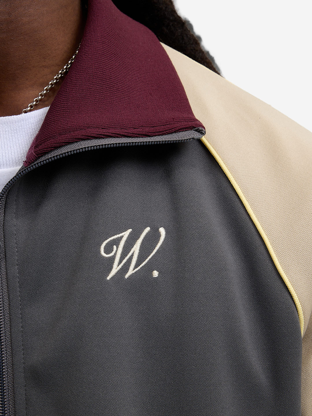 La veste de jogging Signature grise