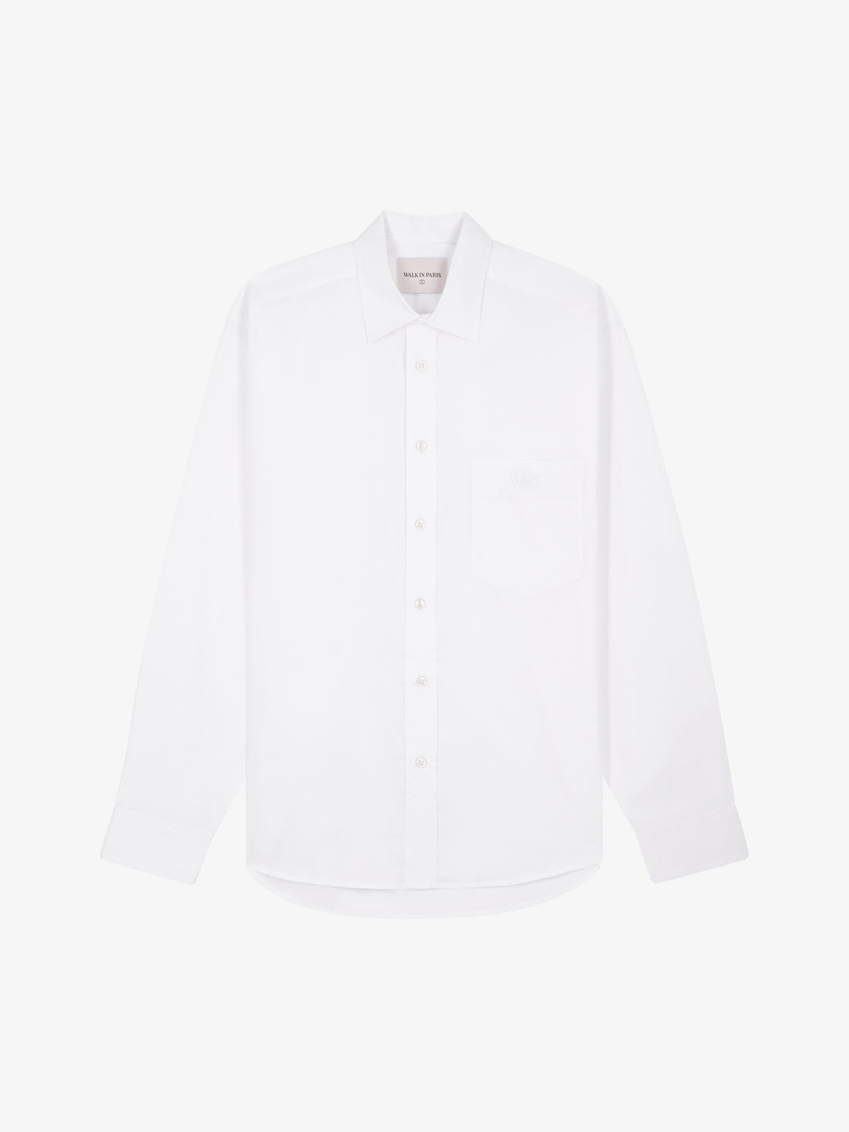 La chemise blanche classique