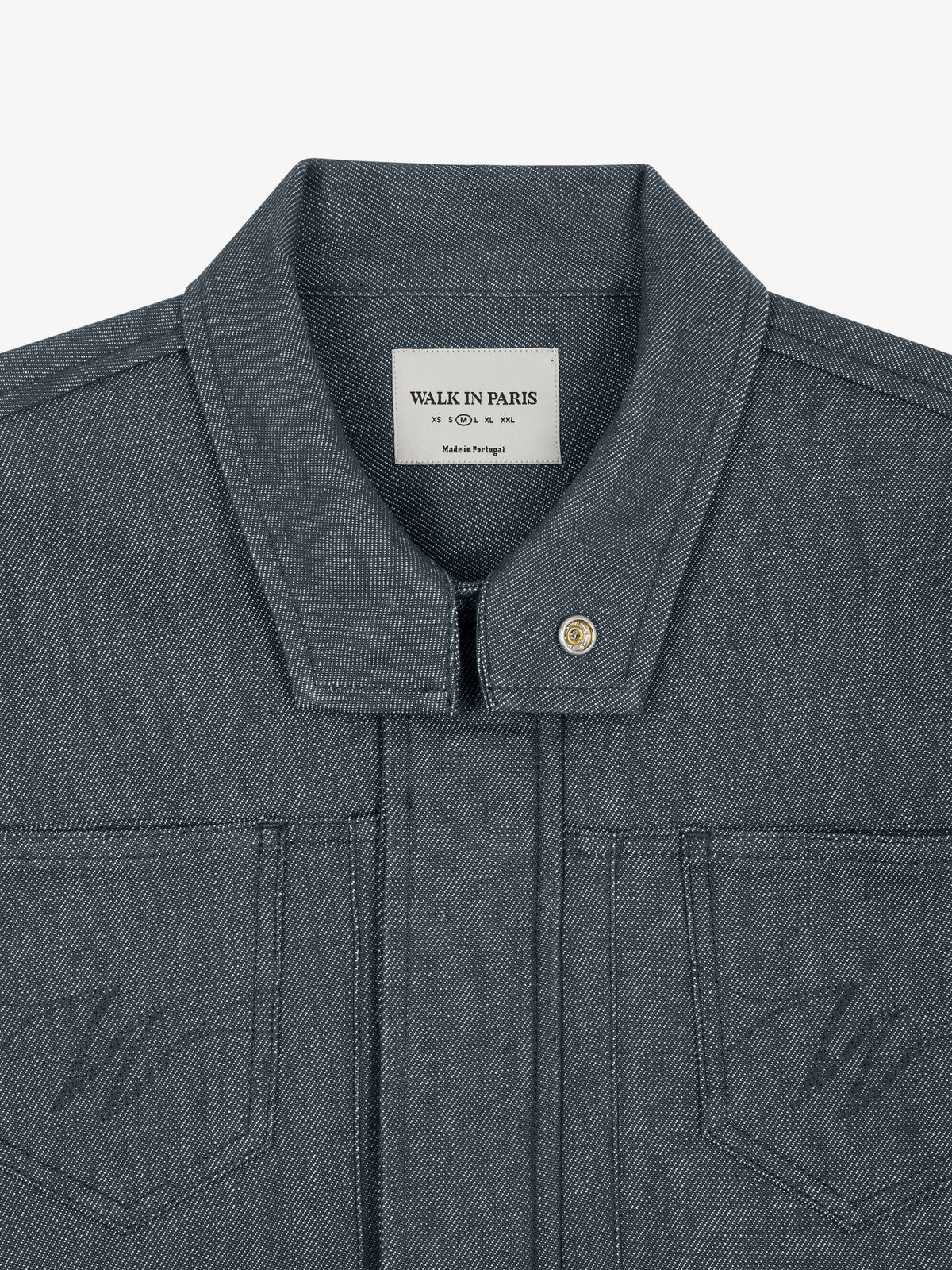 La veste uniforme du postier