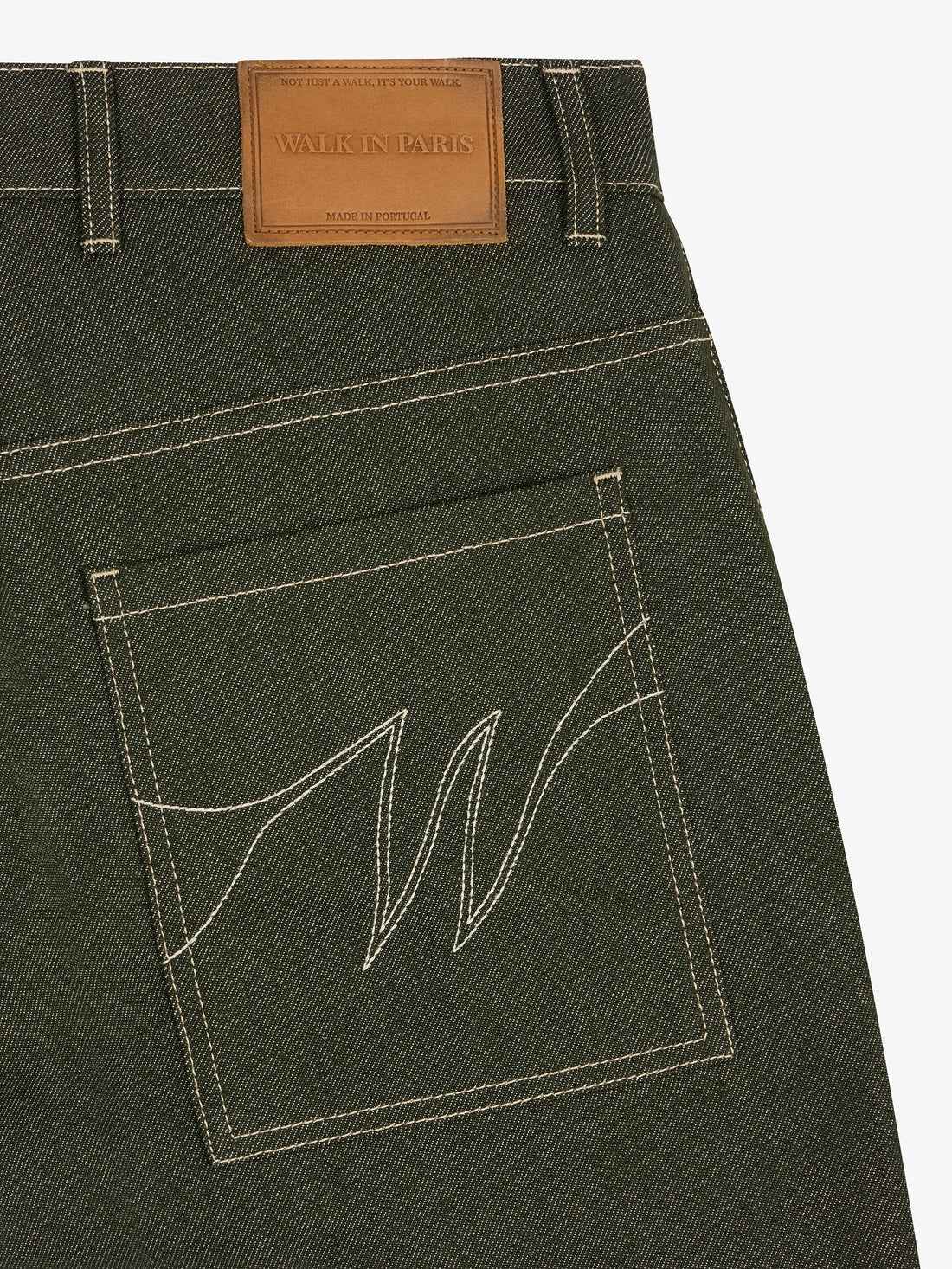 Le pantalon du menuisier en denim vert