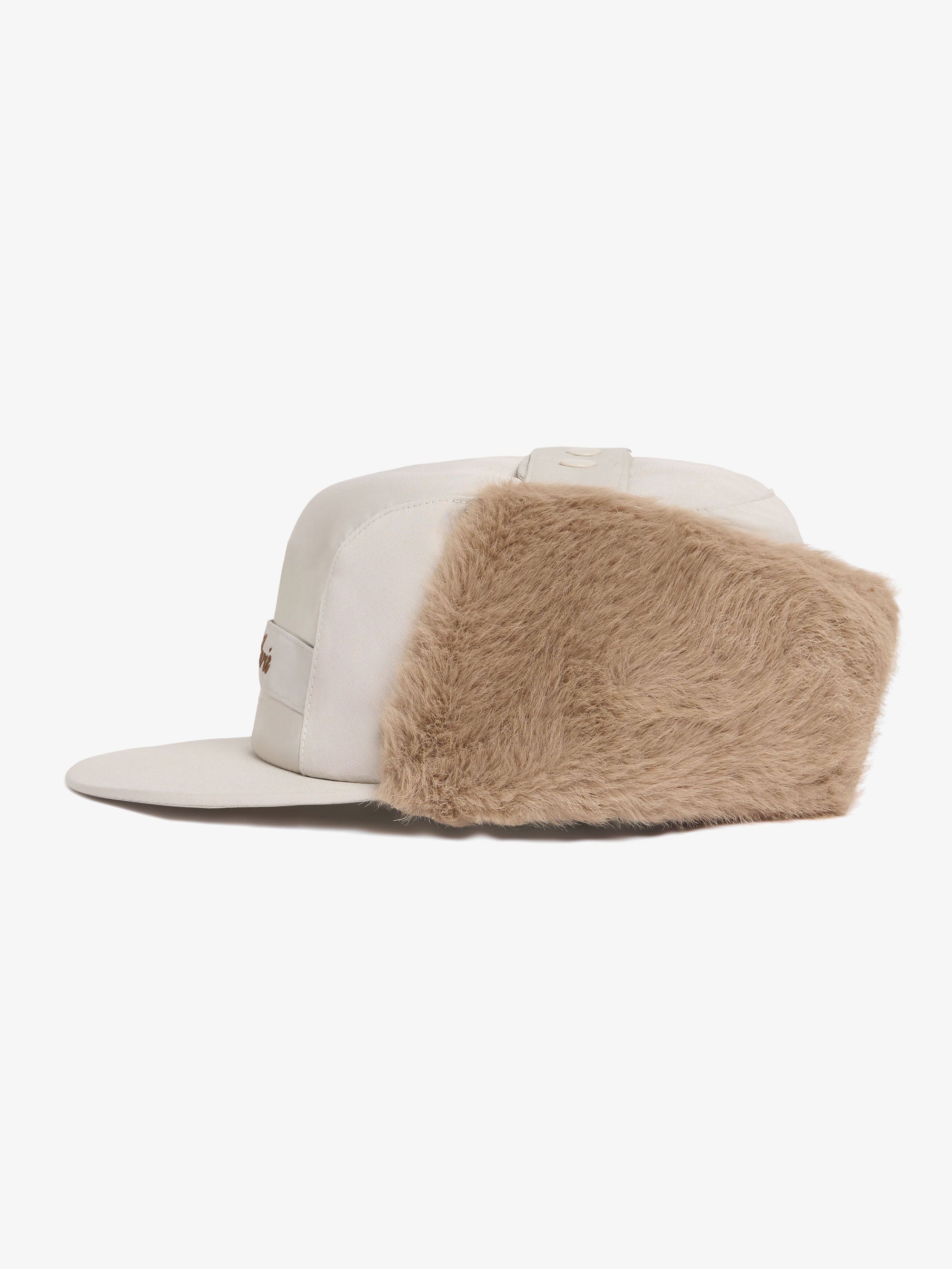 The beige Trapper cap 2