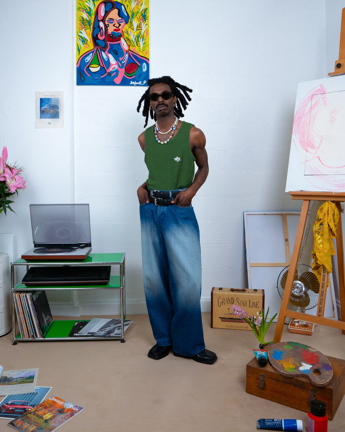 Le débardeur vert brodé