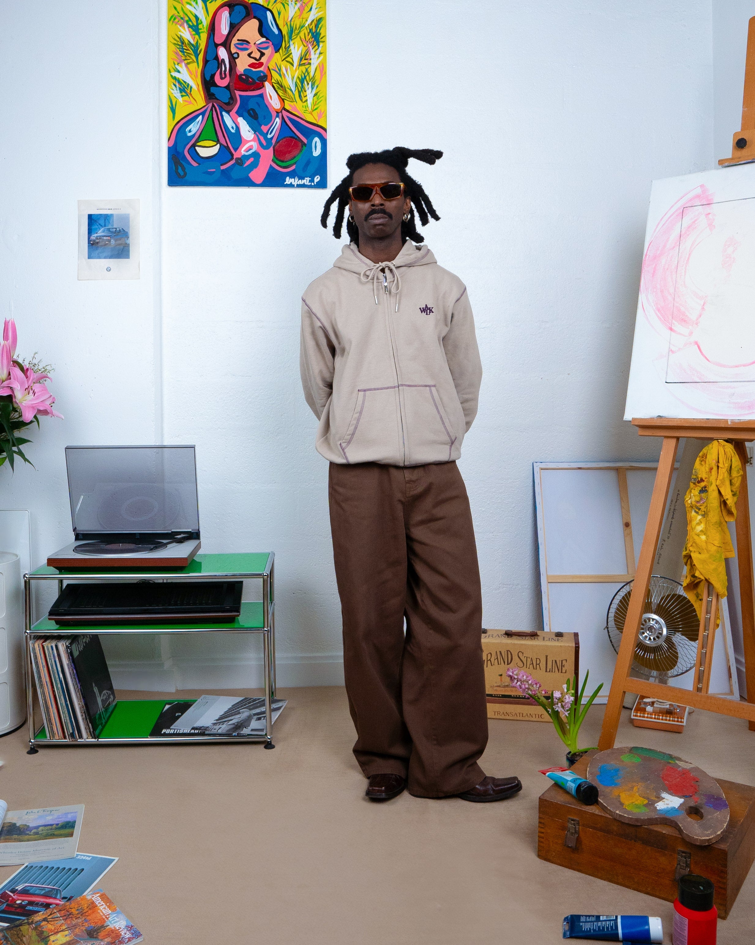 Le hoodie zippé argile 2