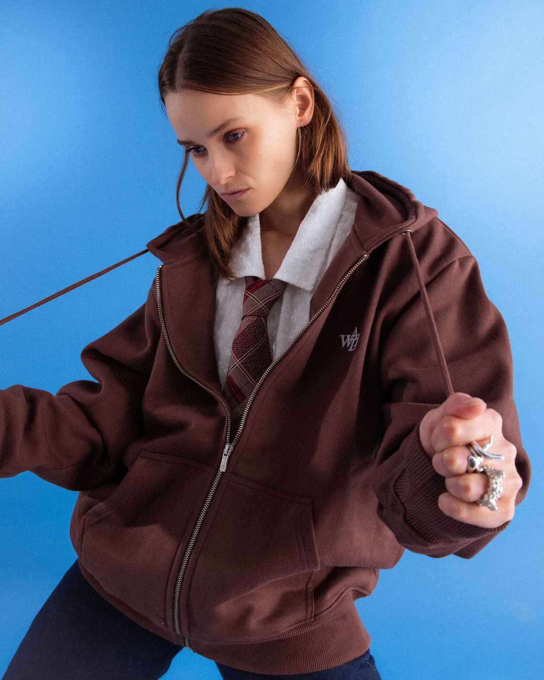 Le hoodie zippé marron