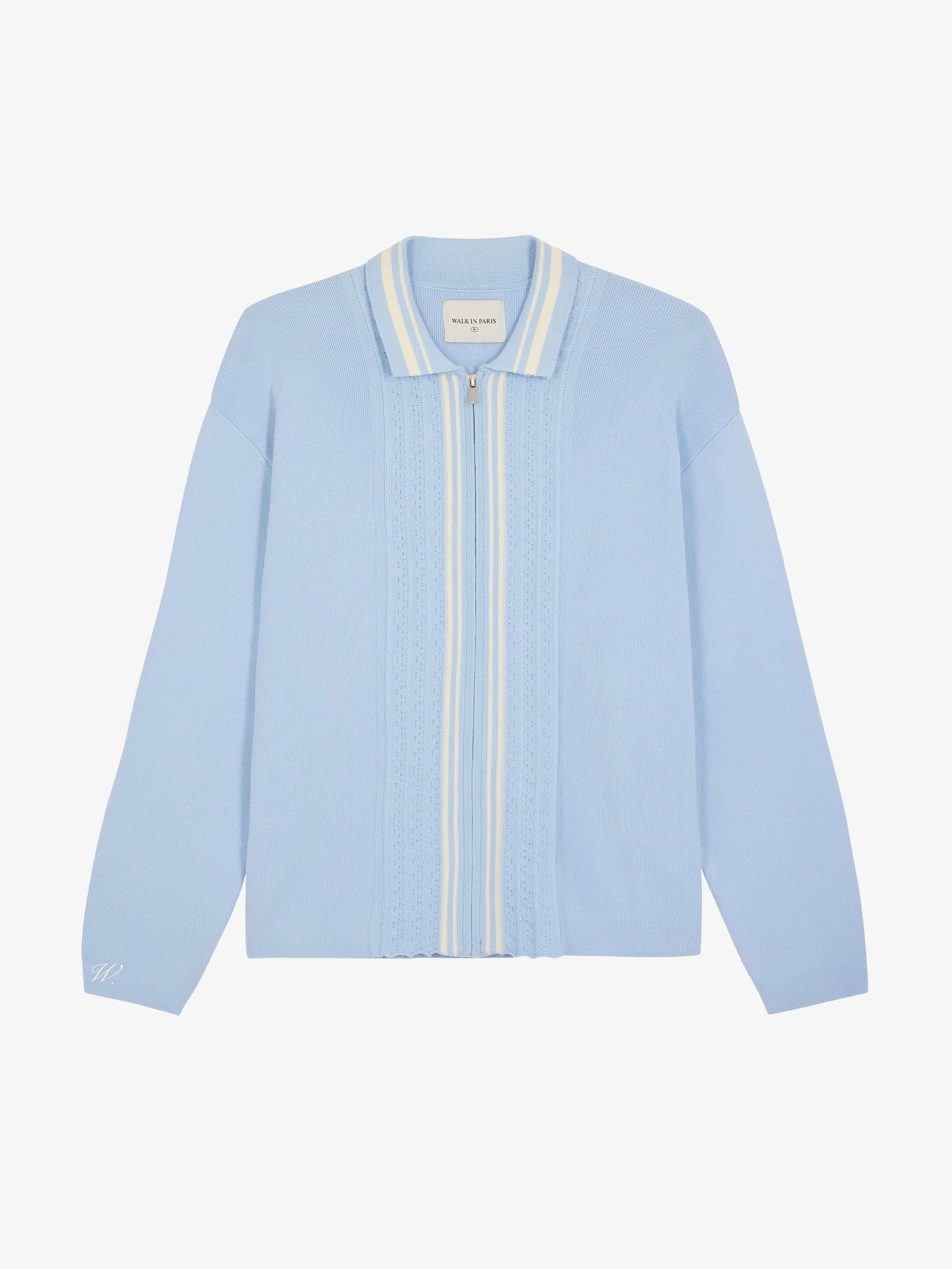 The blue long-sleeved cardigan 1