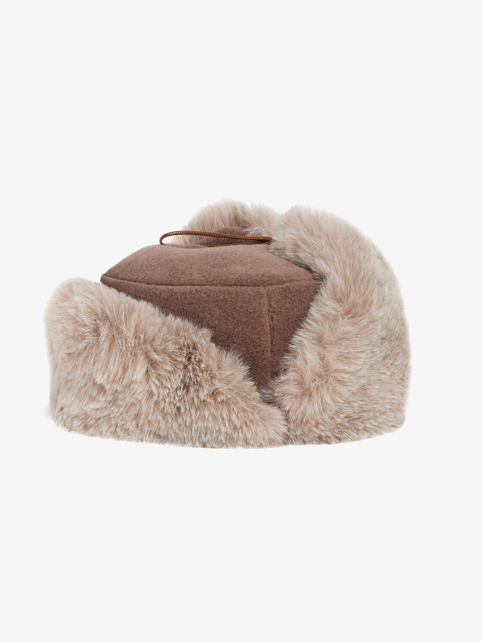 Brown chapka 1