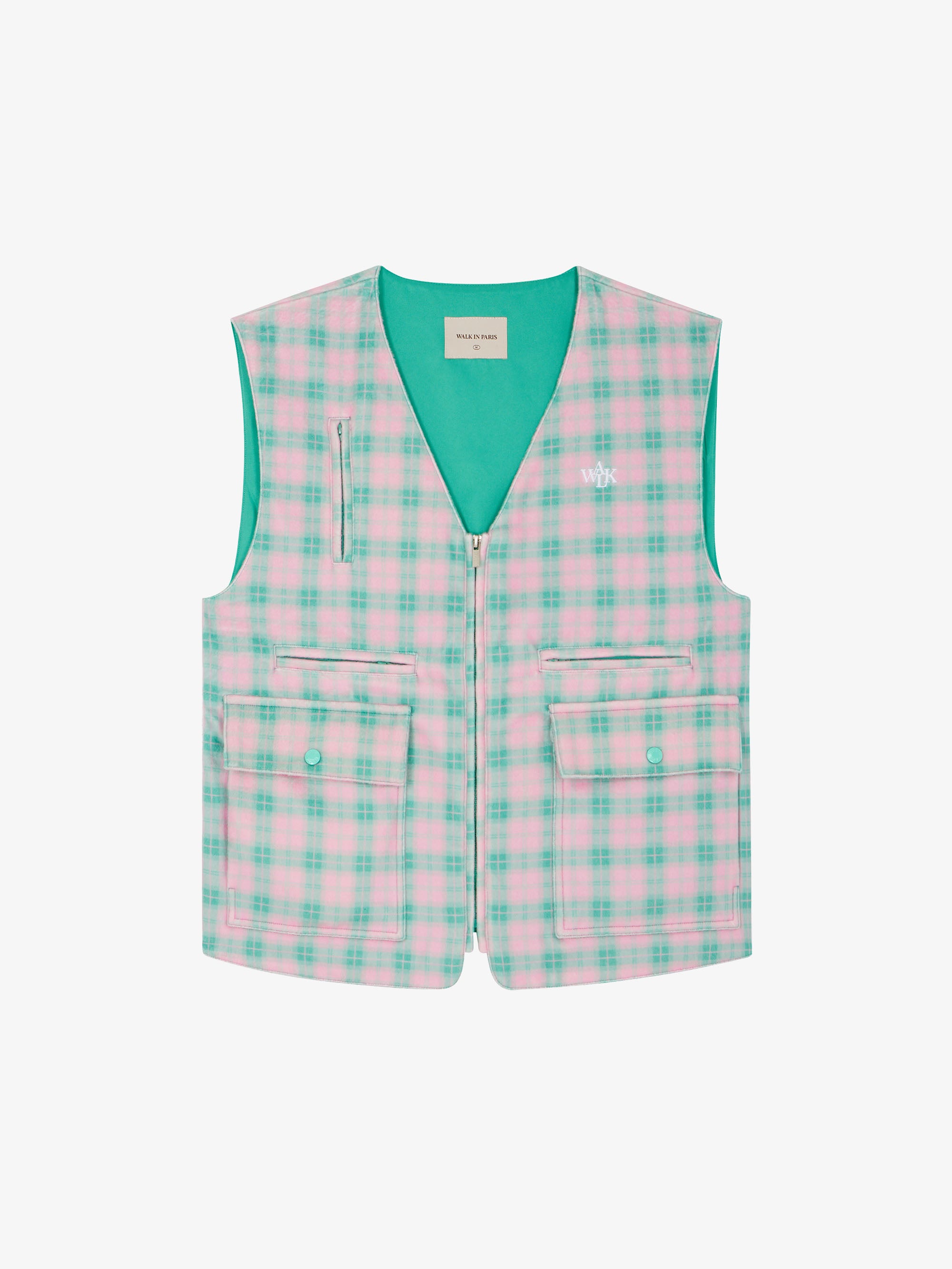 Solidorion's sleeveless jacket 1