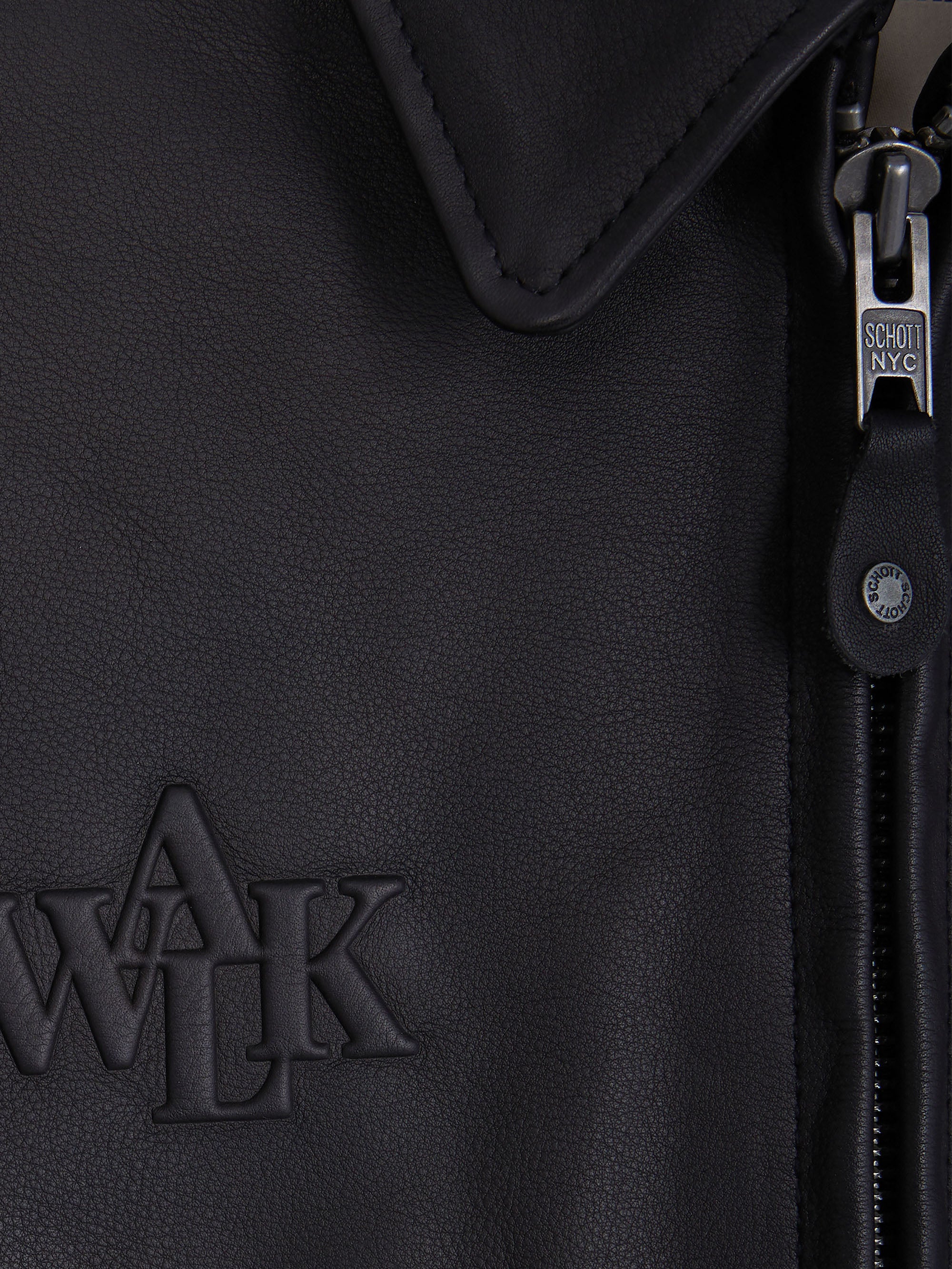 Walk in Paris x Schott NYC - The black leather jacket 4