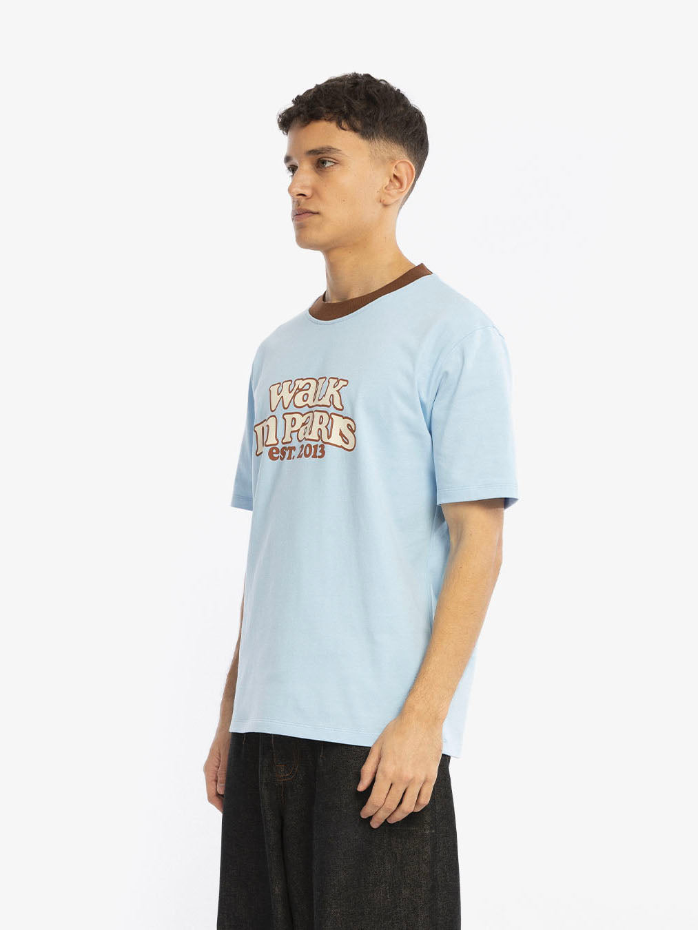 Le t-shirt Archives bleu