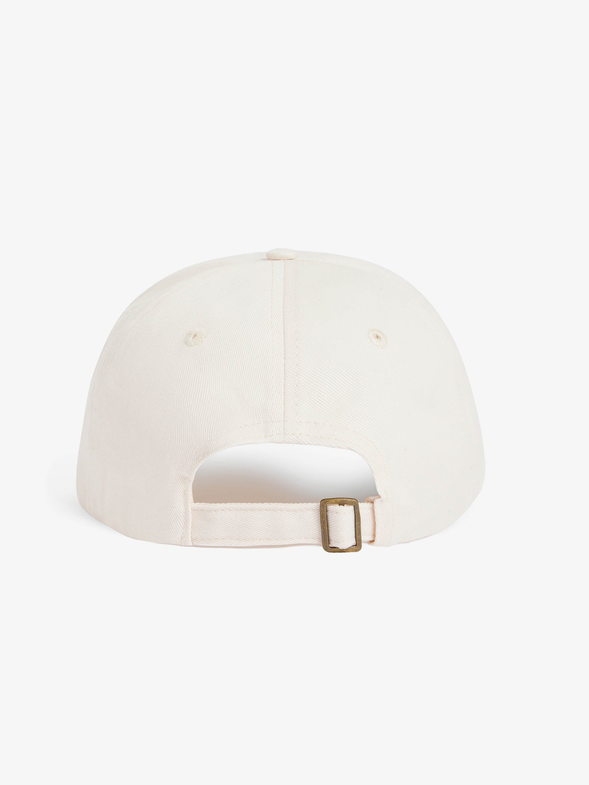 The beige baseball cap 3