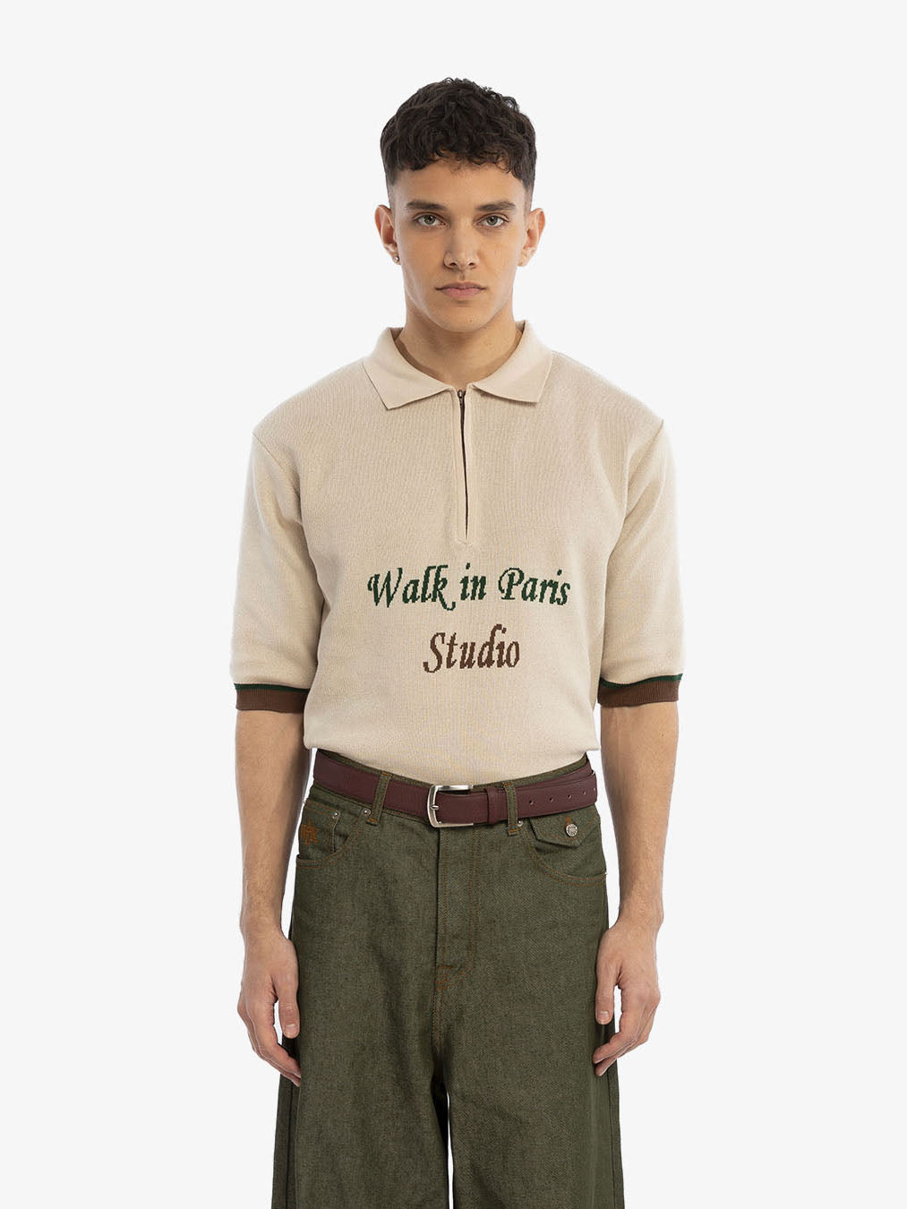 The beige knit polo shirt 2