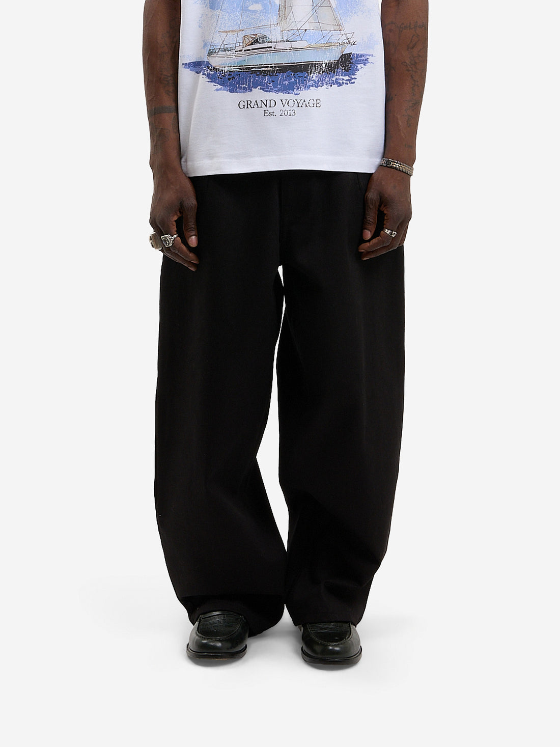 Le pantalon ballon noir en coton