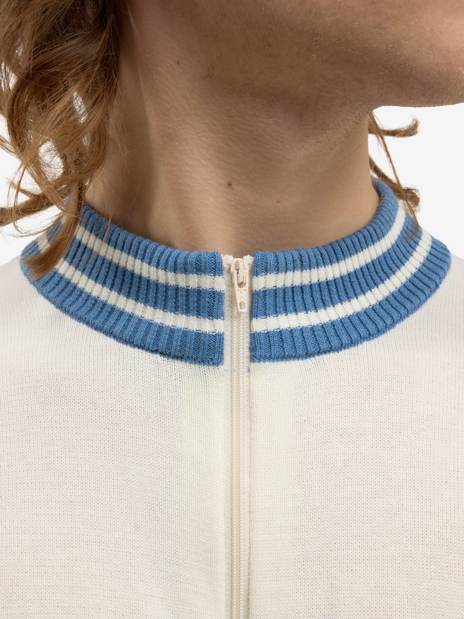 Le maillot de cycliste en maille bleu 6