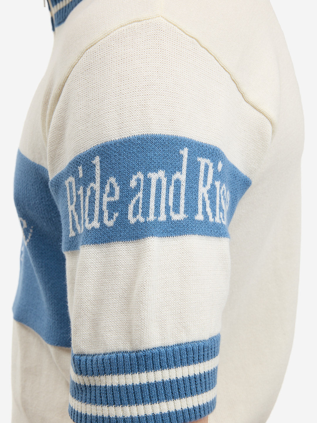 Le maillot de cycliste en maille bleu 7