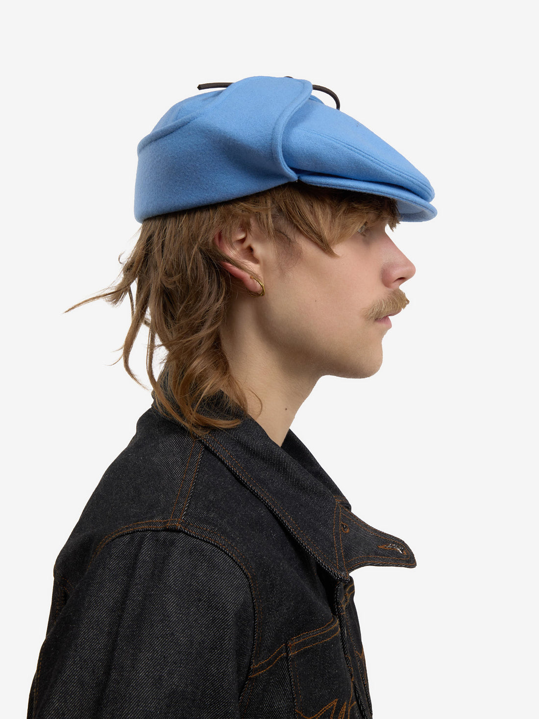 The blue Sherlock beret