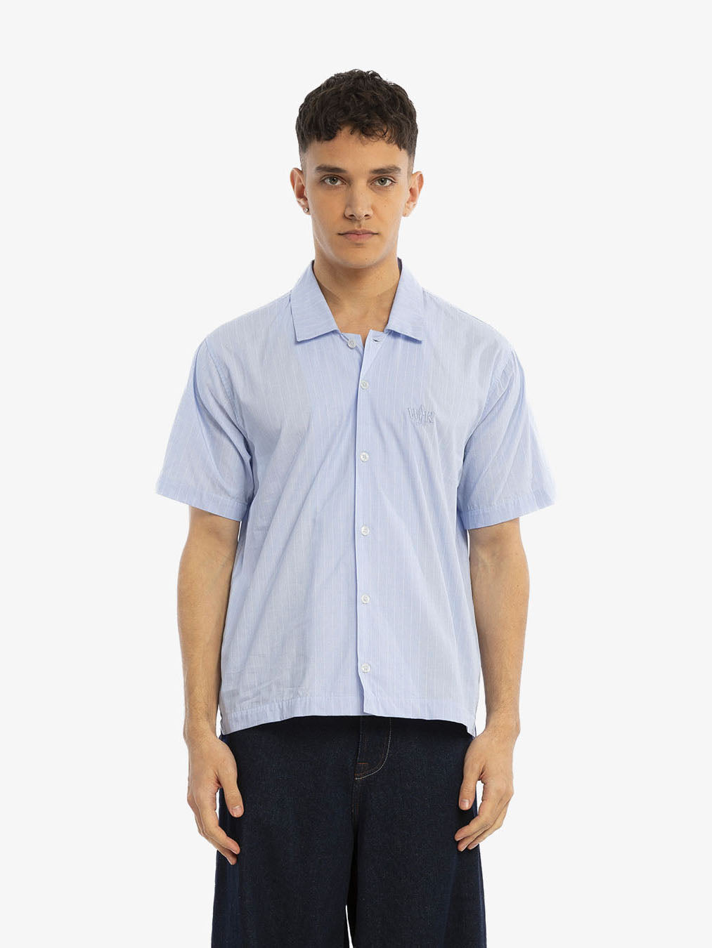 La chemise manches courtes bleue 2