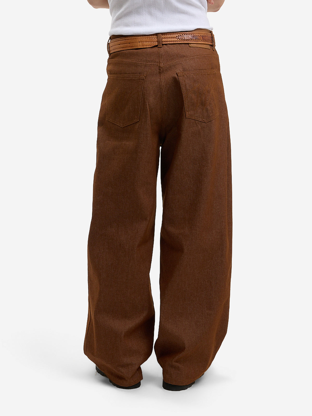 Le pantalon baggy en denim marron