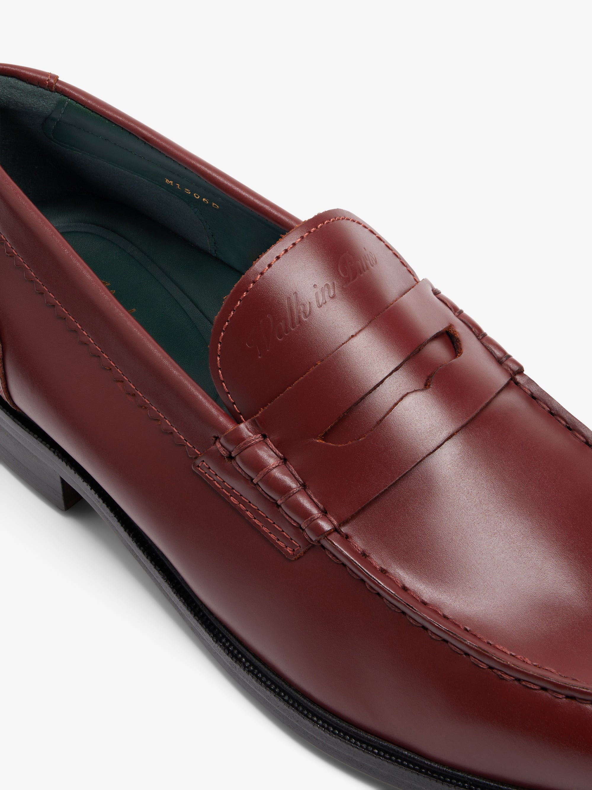 Walk in Paris x Clarks - La Craft James Lo Bordeaux 3