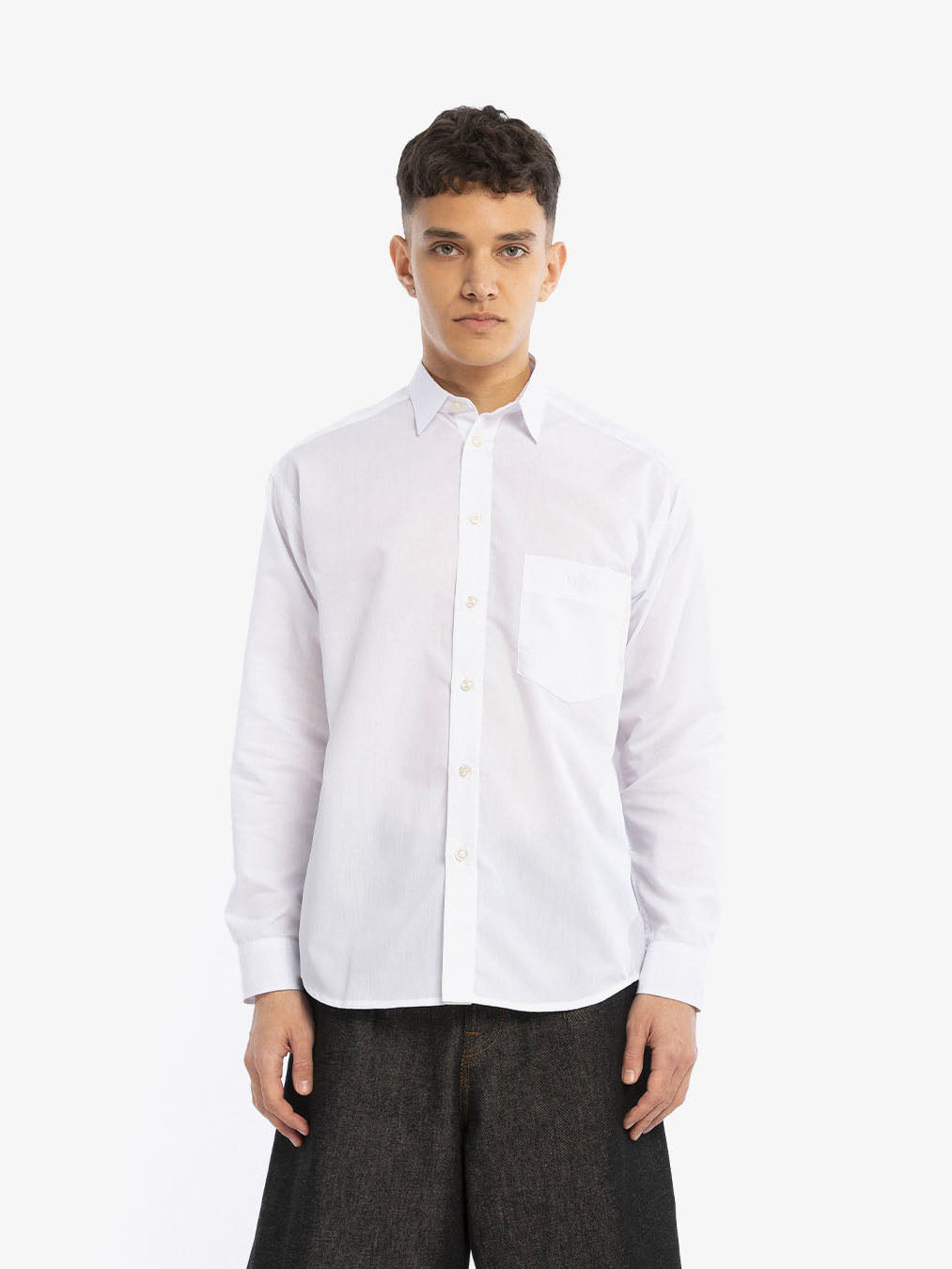 La chemise manches longues blanche