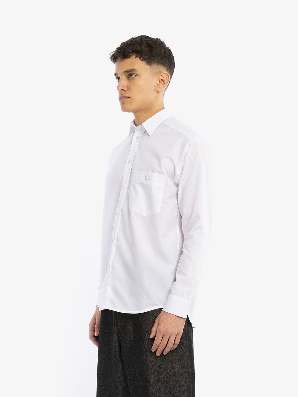 La chemise manches longues blanche