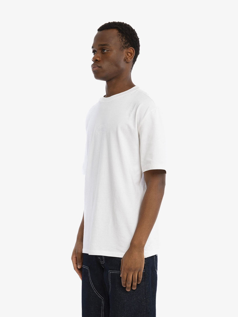 Le t-shirt classique blanc