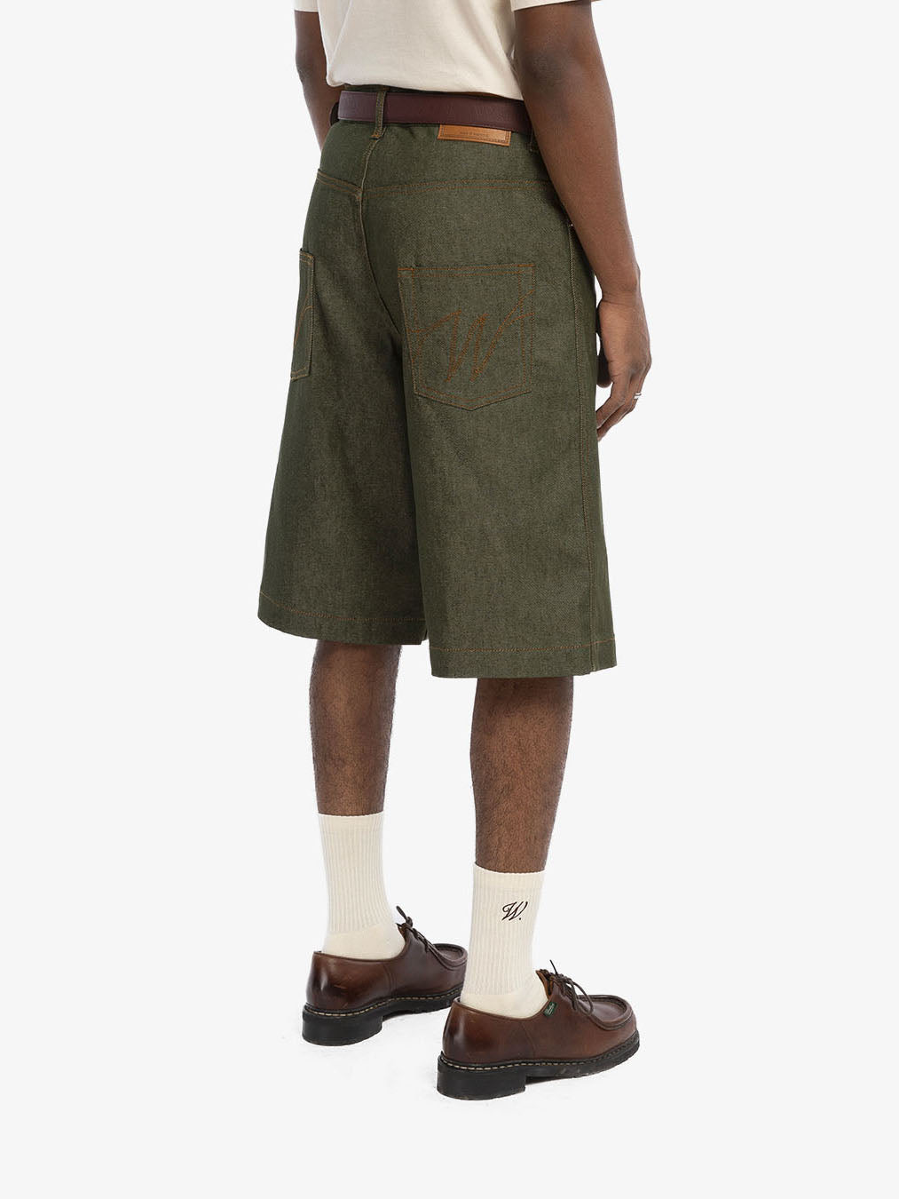 Le short baggy en denim brut vert