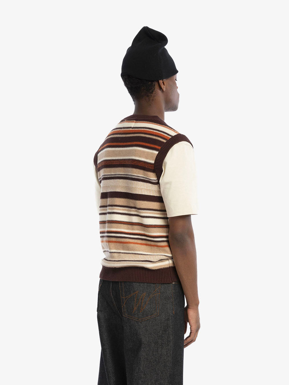 Grandma's sleeveless sweater 4
