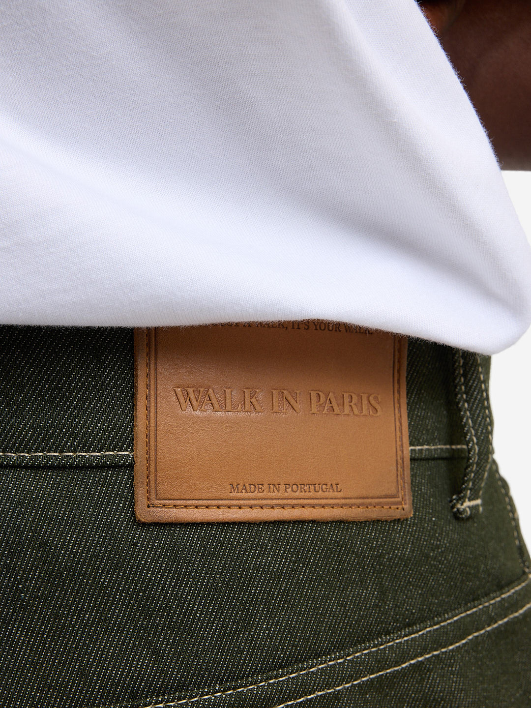 Le pantalon du menuisier en denim vert