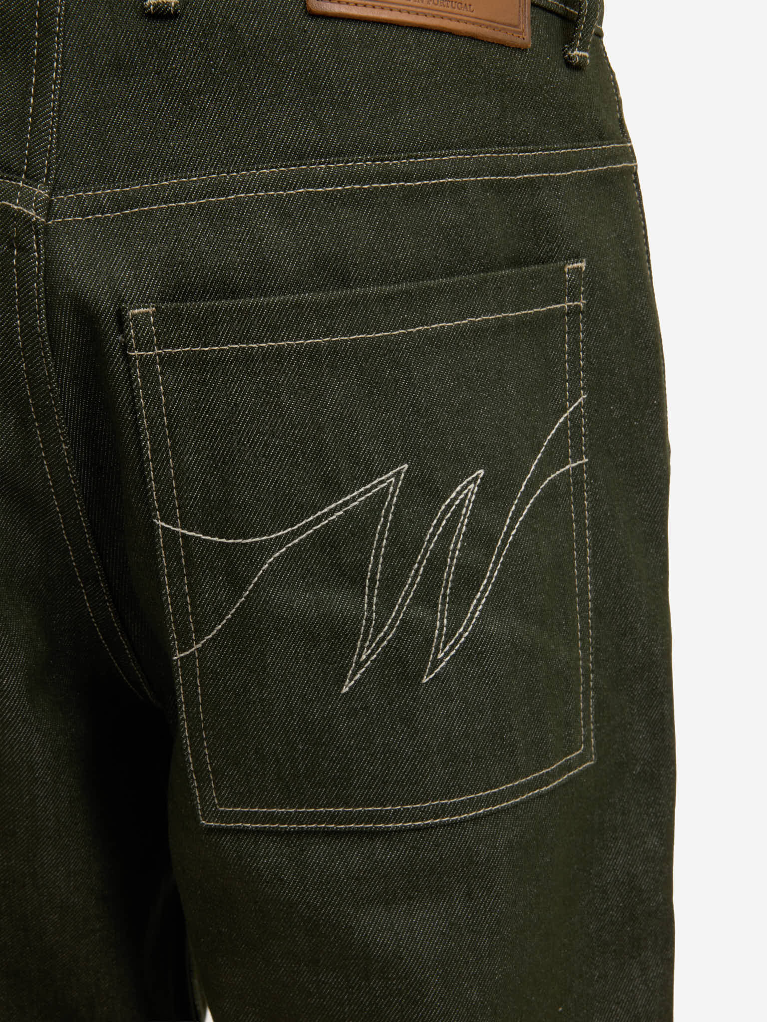 Le pantalon du menuisier en denim vert 3