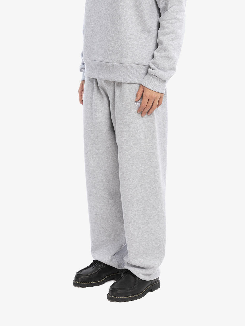 Le jogging gris chiné