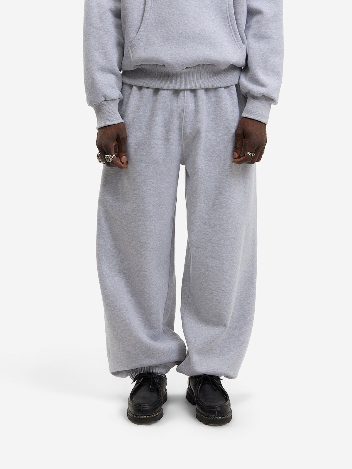Le jogging gris chiné