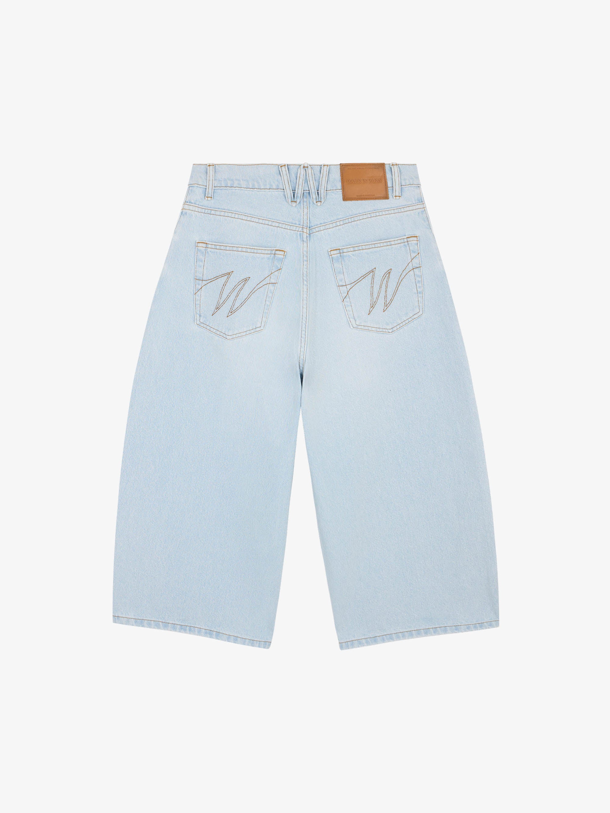 Le short ballon en denim clair délavé 2