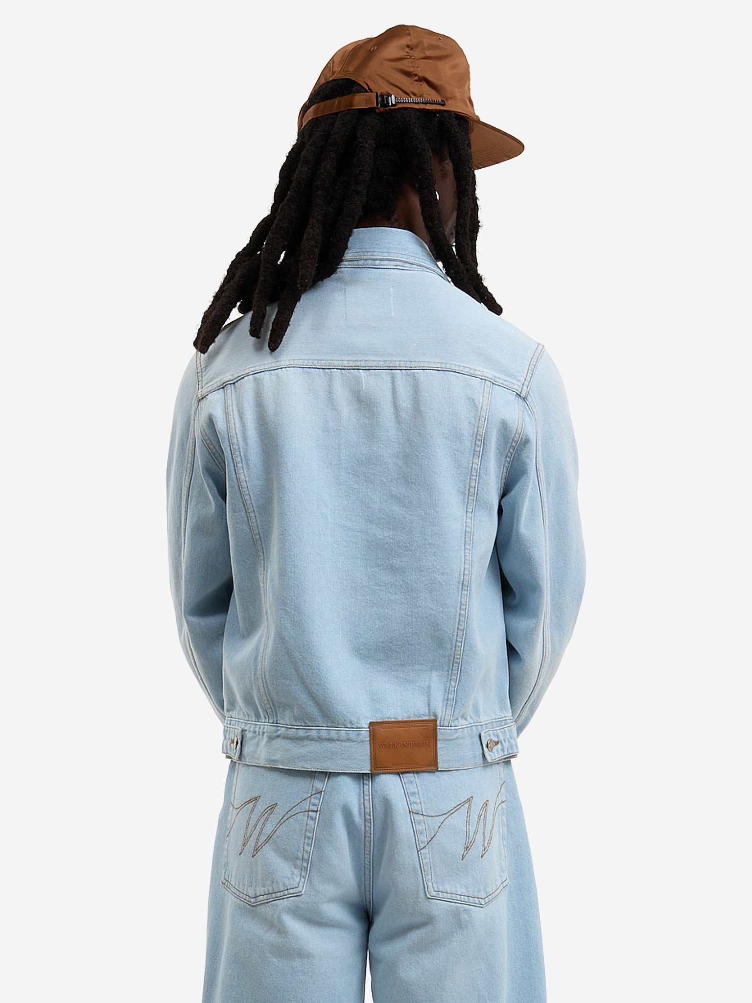 La veste du postier en denim clair délavé 5