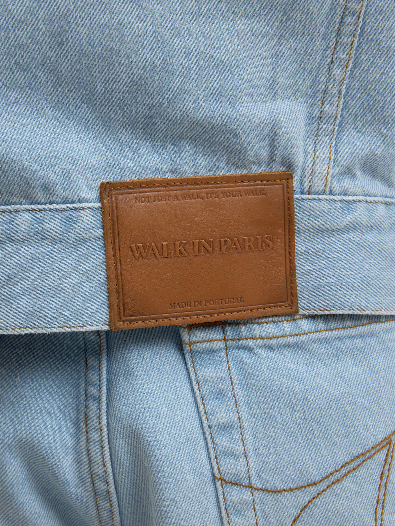 La veste du postier en denim clair délavé 10