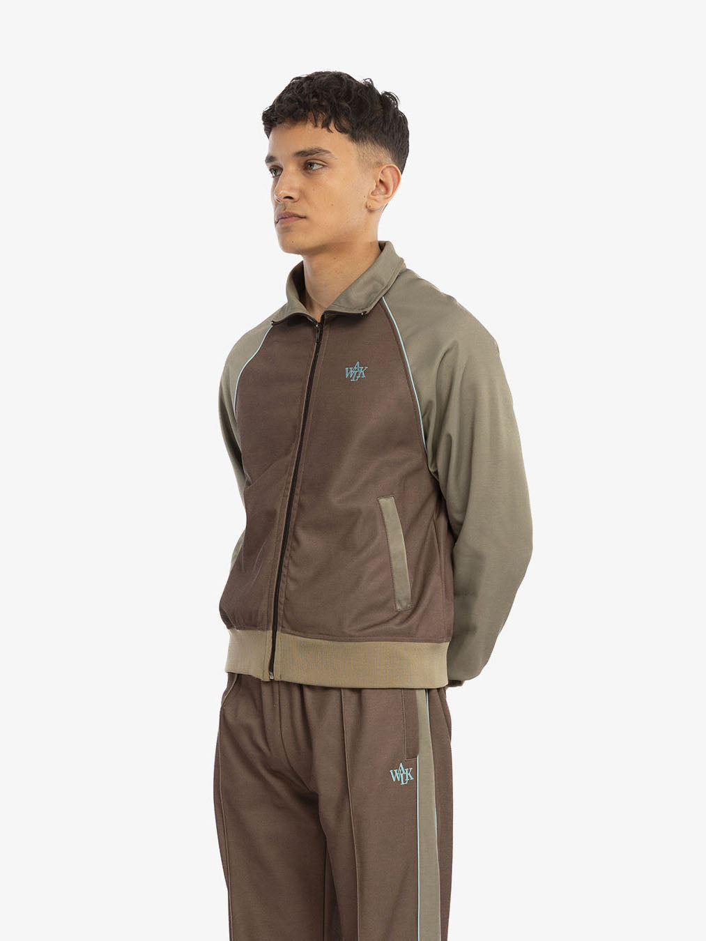 La veste de survêtement acajou