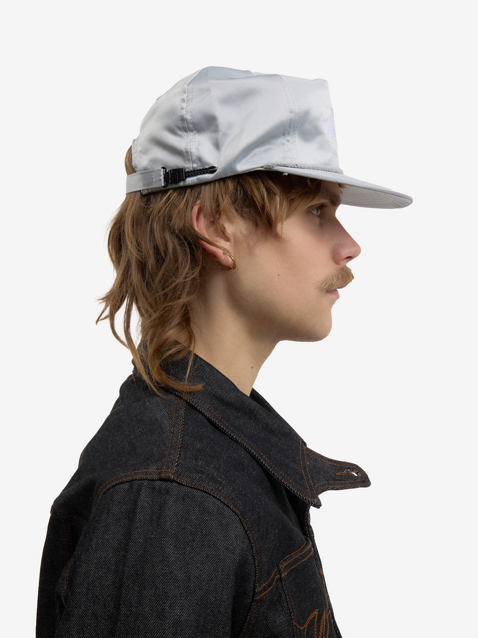 The Odyssey cap in grey satin 5