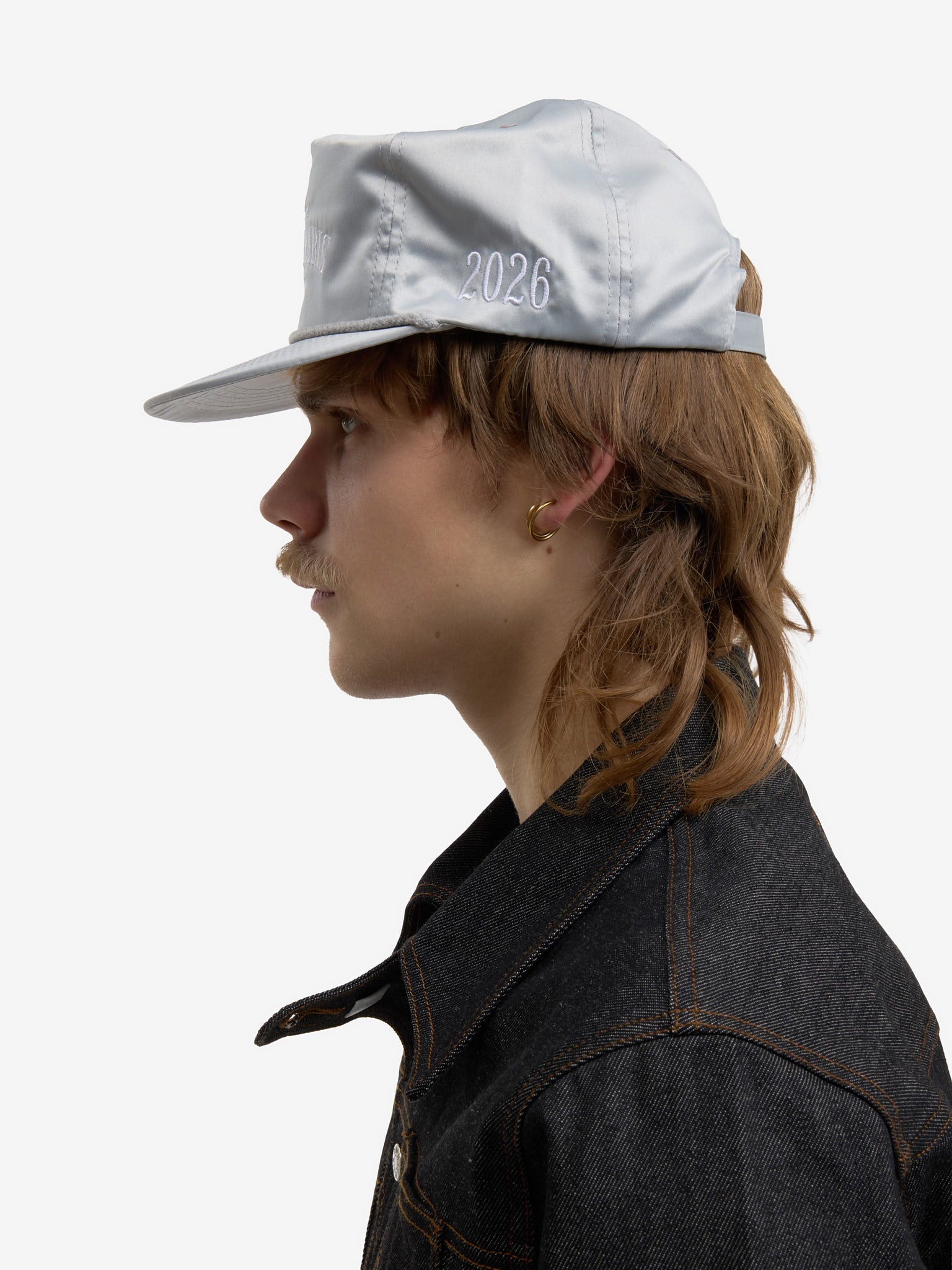 The Odyssey cap in grey satin 6