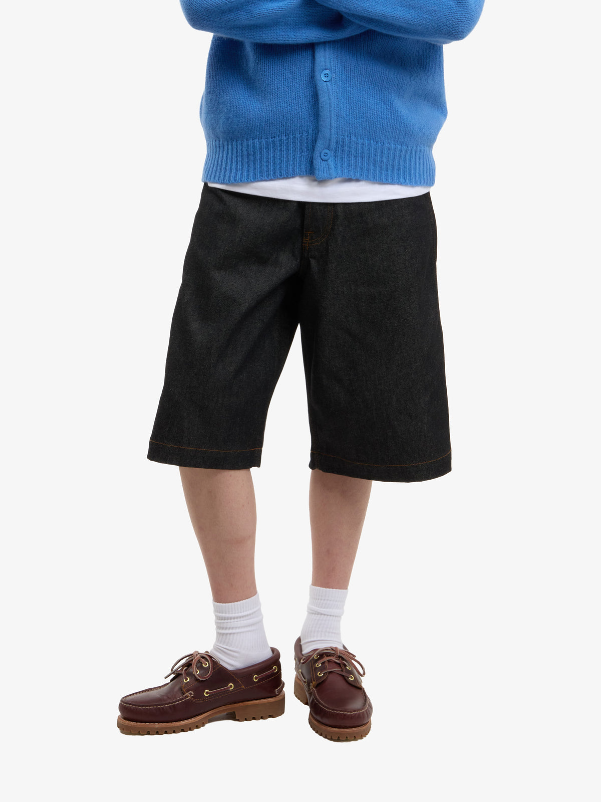 Le short baggy en denim brut