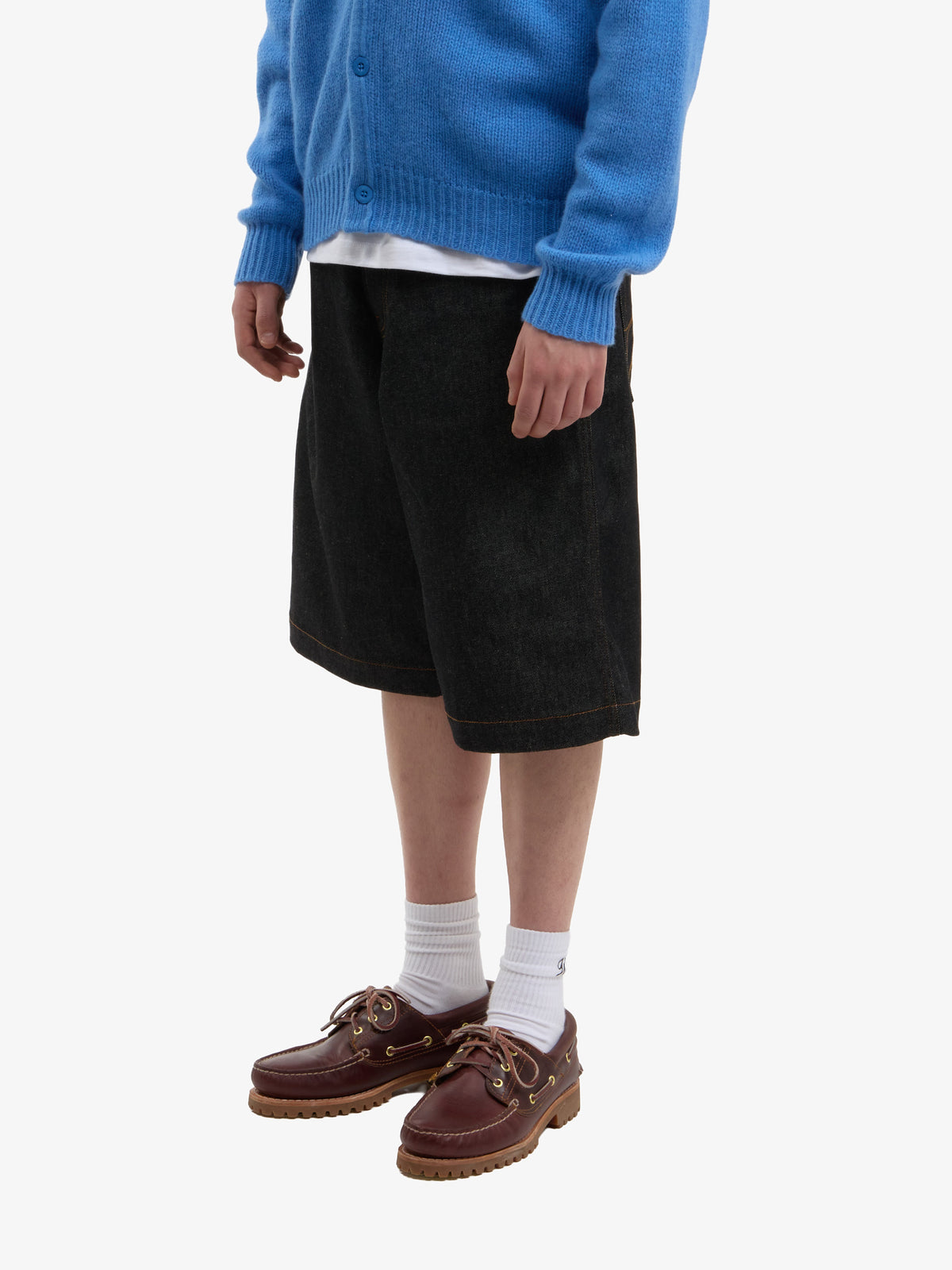 Le short baggy en denim brut