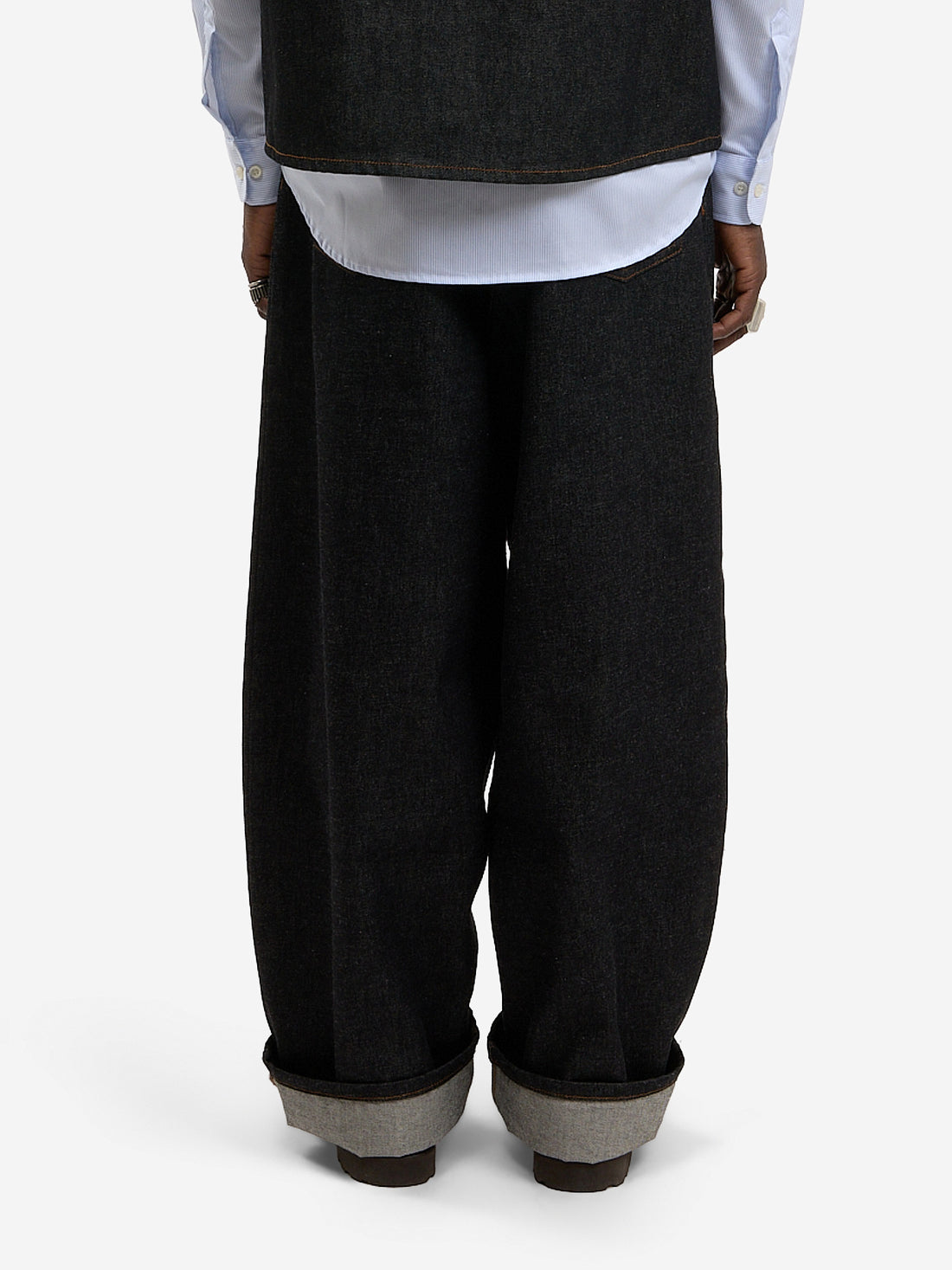 Raw denim balloon pants