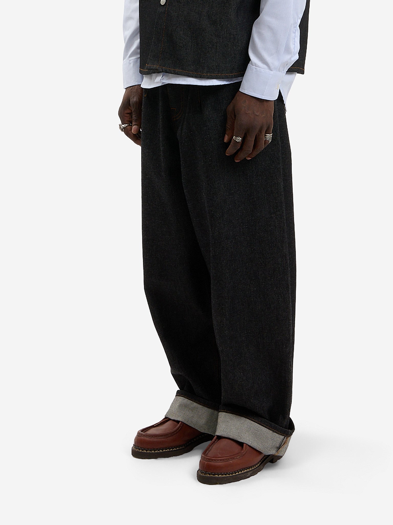 Le pantalon ballon en denim brut 4