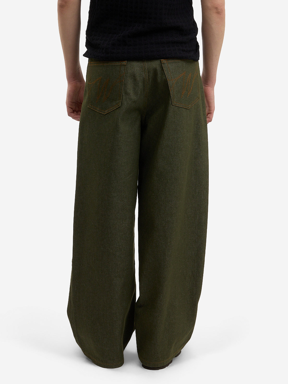 Le pantalon baggy en denim brut vert