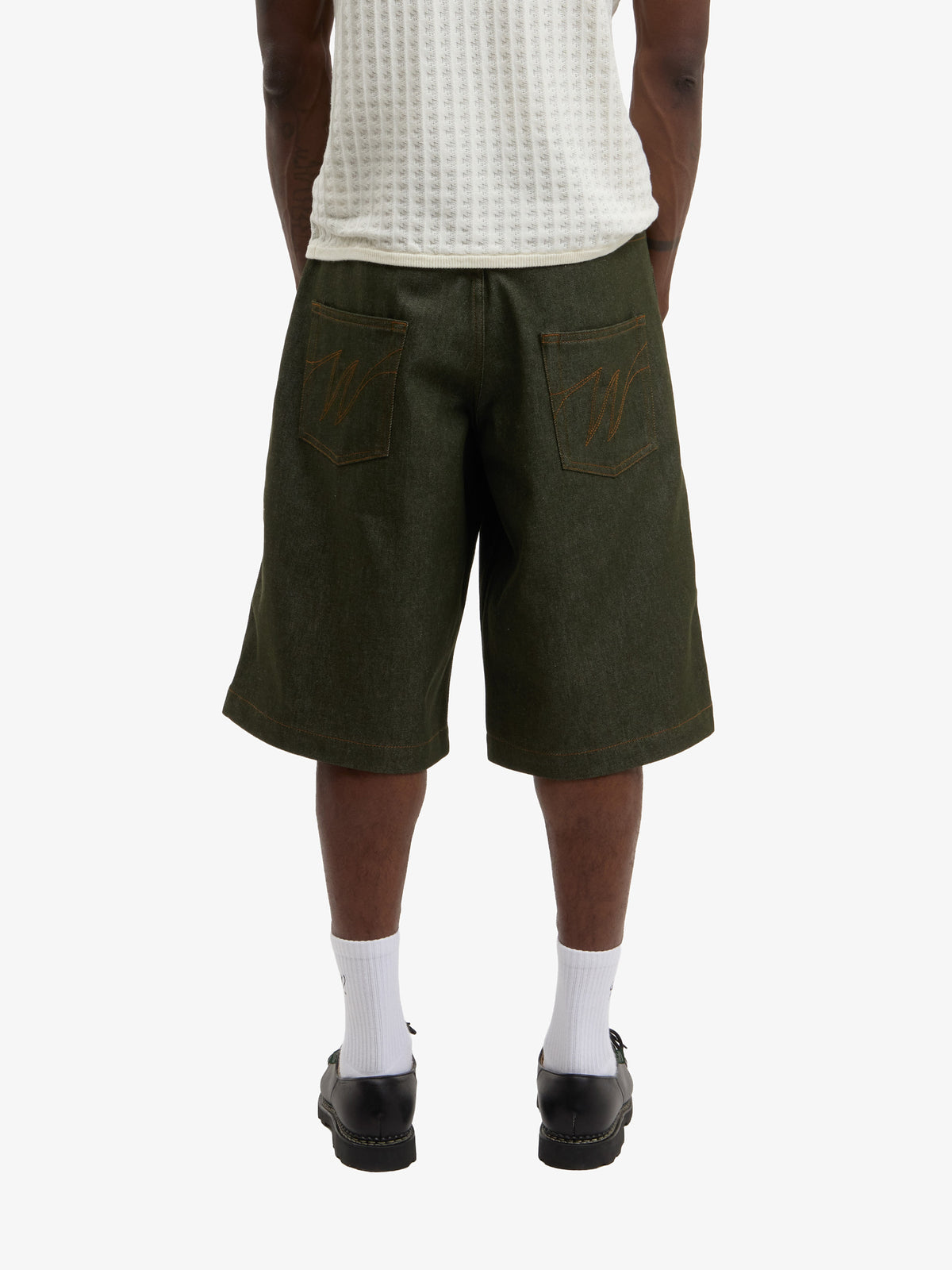 Le short baggy en denim brut vert