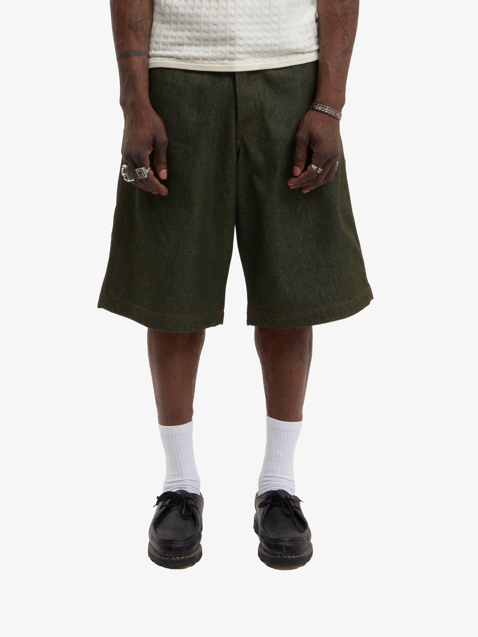 Le short baggy en denim brut vert 3