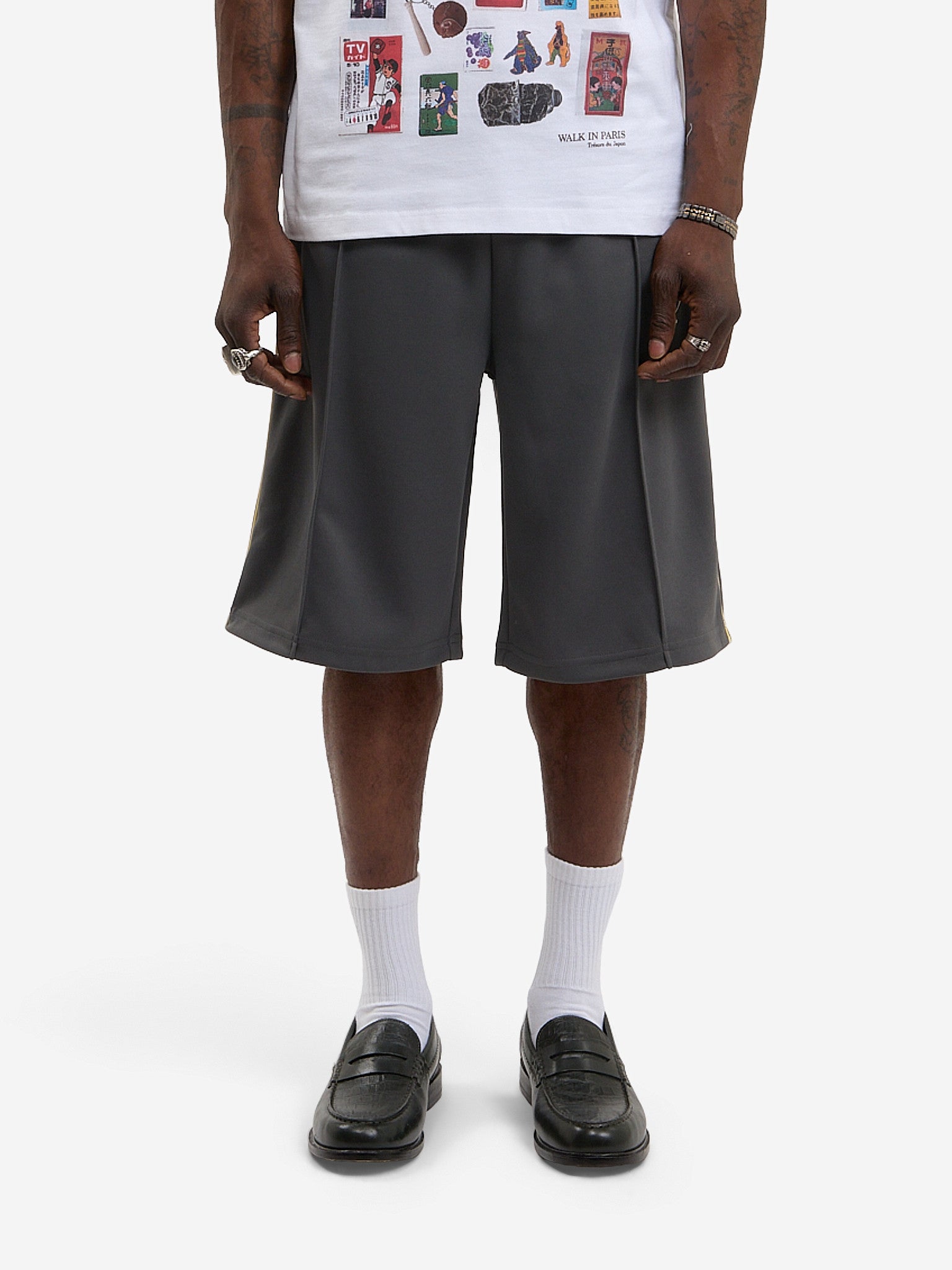 The Signature grey jogging shorts 2
