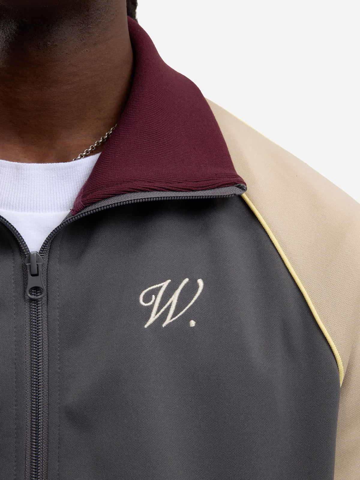 La veste de jogging Signature grise