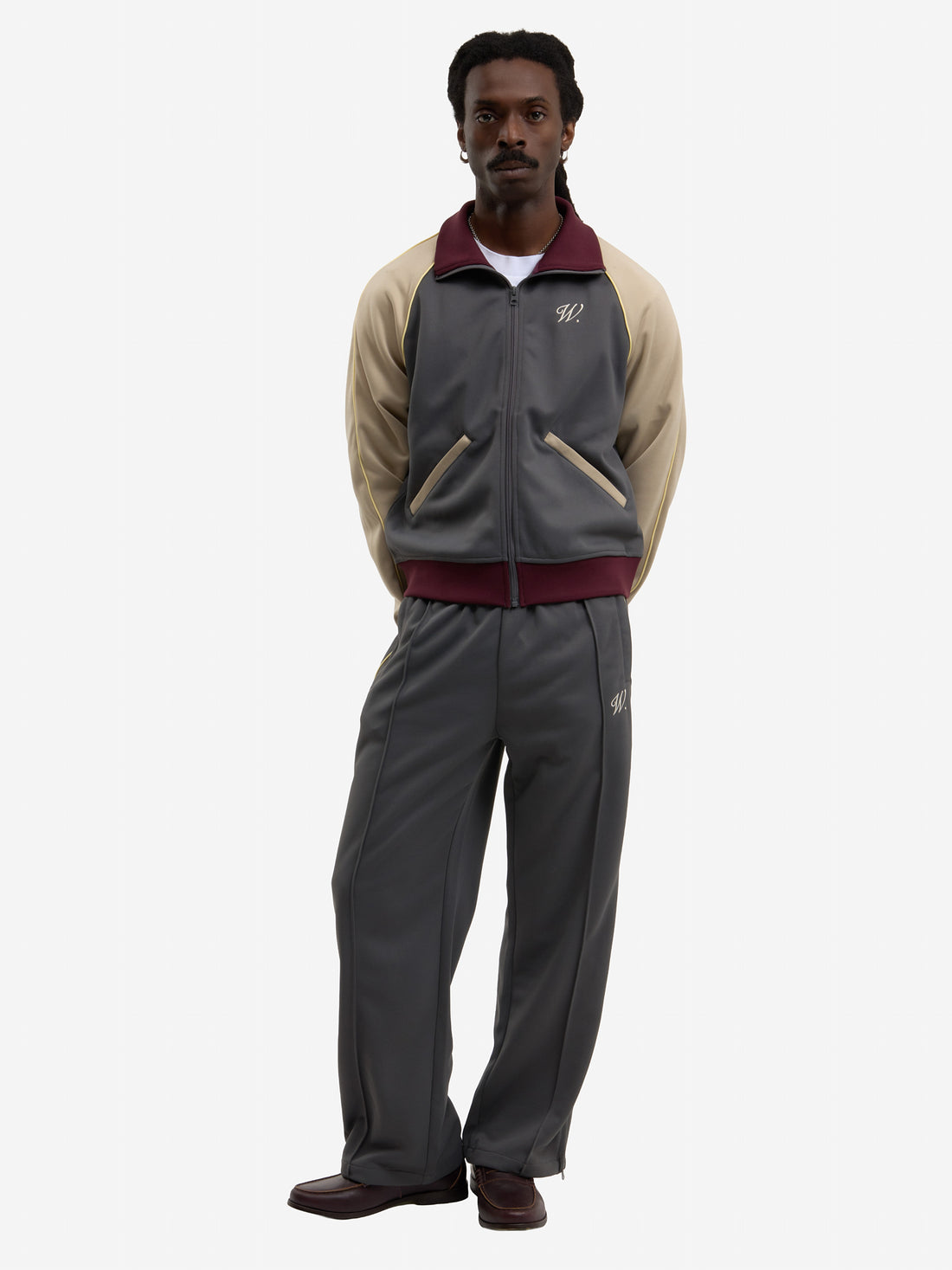 The Signature grey jogging pants