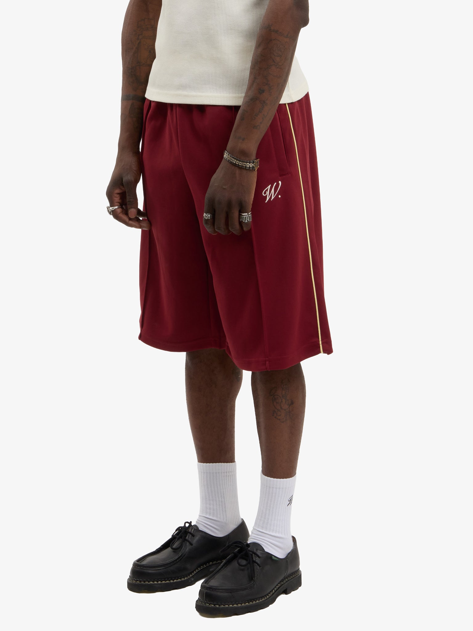 The Signature burgundy jogging shorts 3